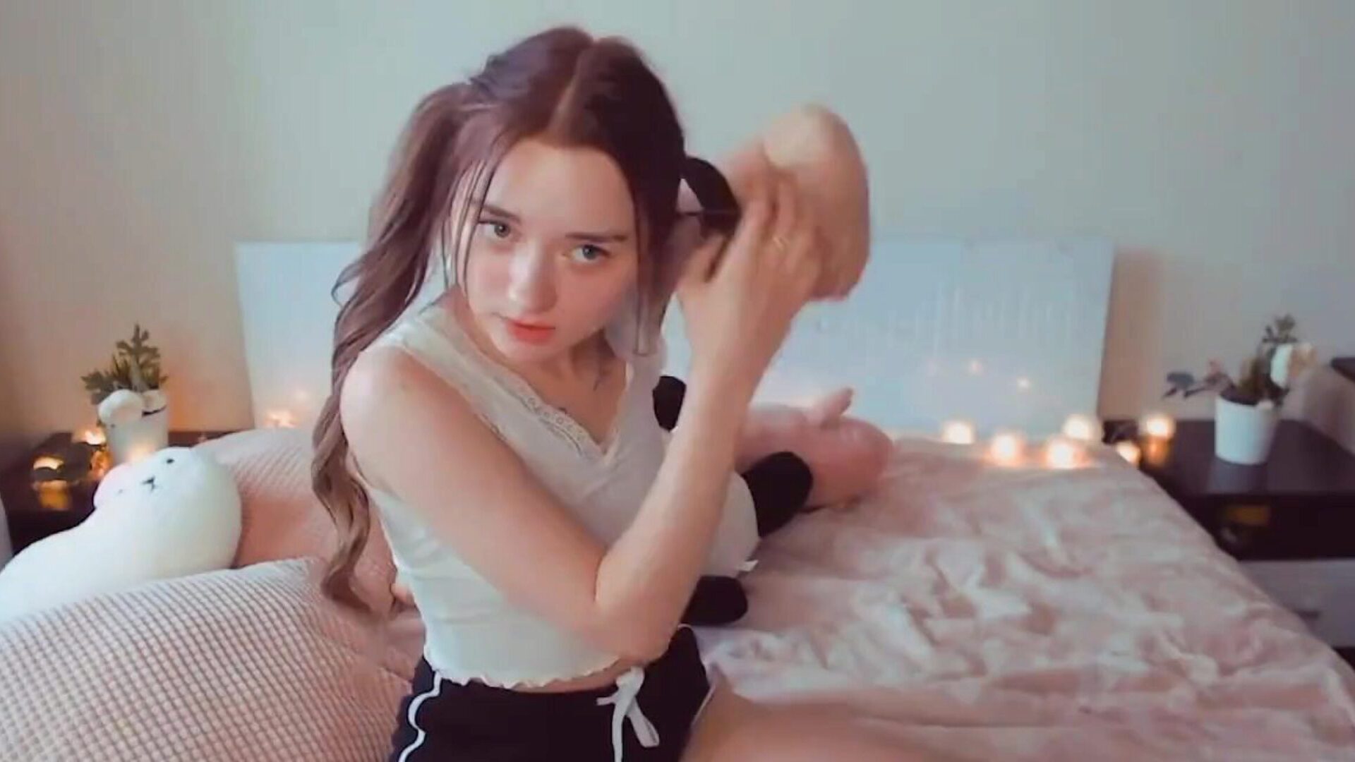 Cute teen solo porn