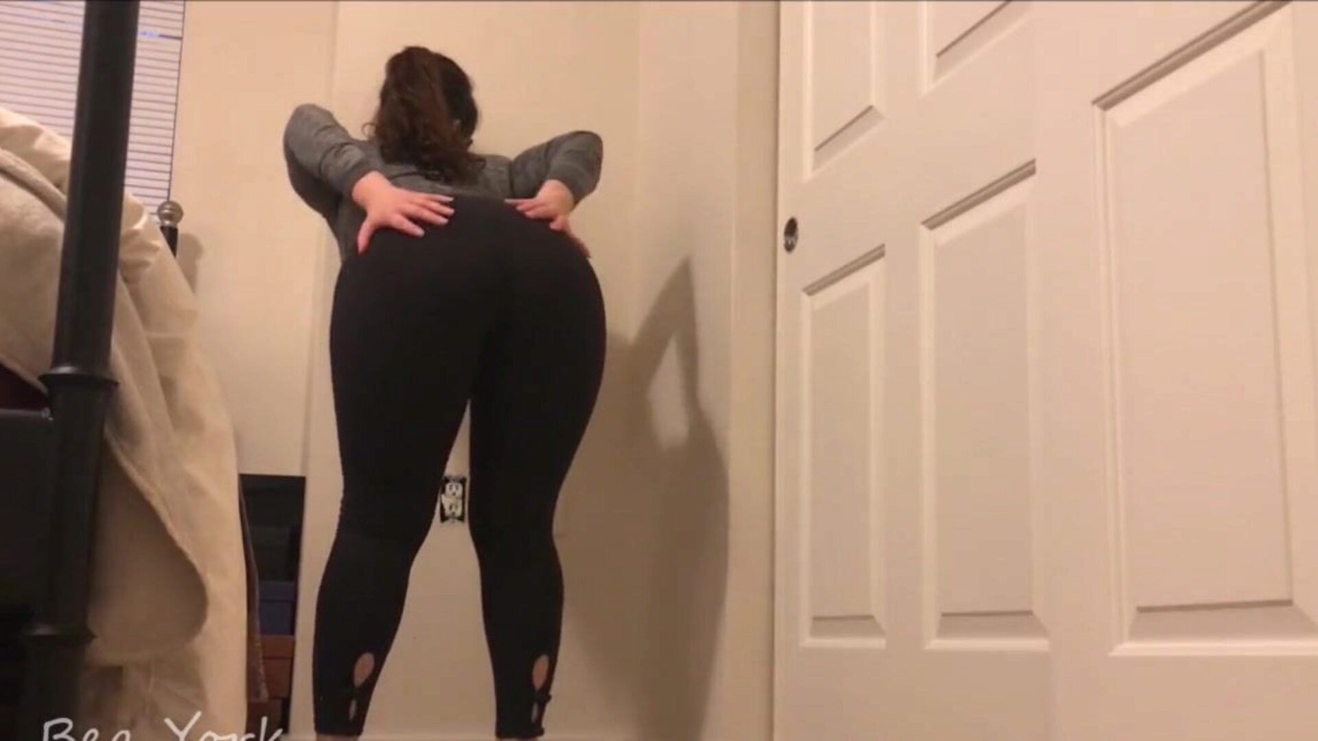 Yoga Porn Pants Ass